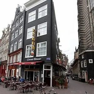 Hotel Corner House 